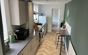 Rose Cottage - City Centre, Hospital Crownwork Studios, Nissan & Stadium Of Light